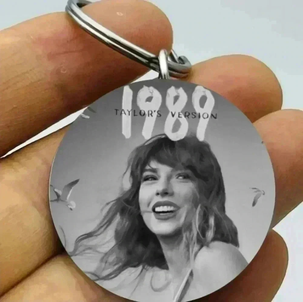 Taylor swift 1989 Hot sexy Keychain